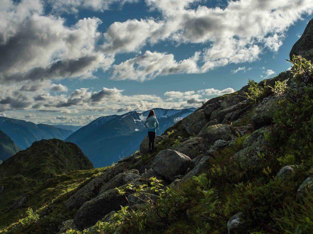 Fjaerland Fjordstove Hotell - Huseby Hotelldrift As Exteriér fotografie